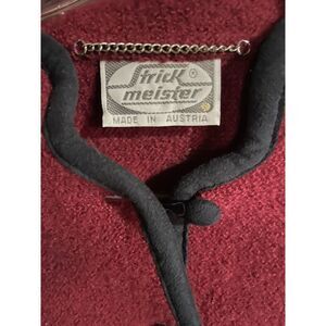 Vintage Strick Meister made in Austria wood 2 piece suit size 8 small